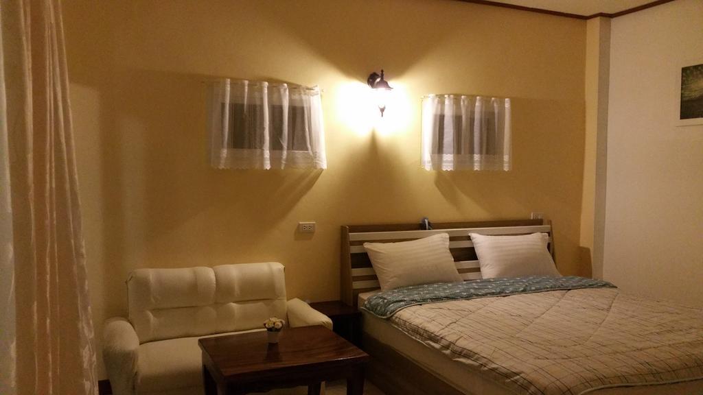 Baan Penny Hotel Phranakhonszi Ajutthaja Kültér fotó