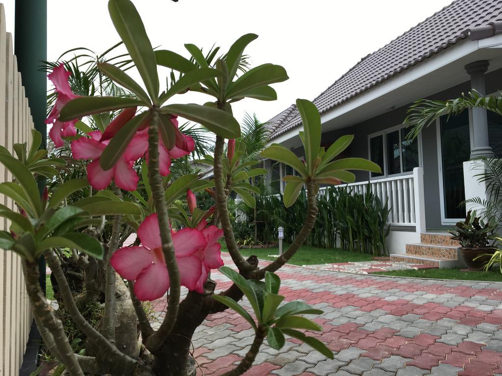 Baan Penny Hotel Phranakhonszi Ajutthaja Kültér fotó