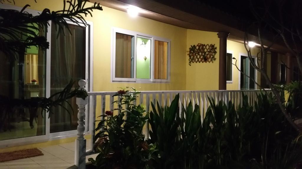 Baan Penny Hotel Phranakhonszi Ajutthaja Kültér fotó