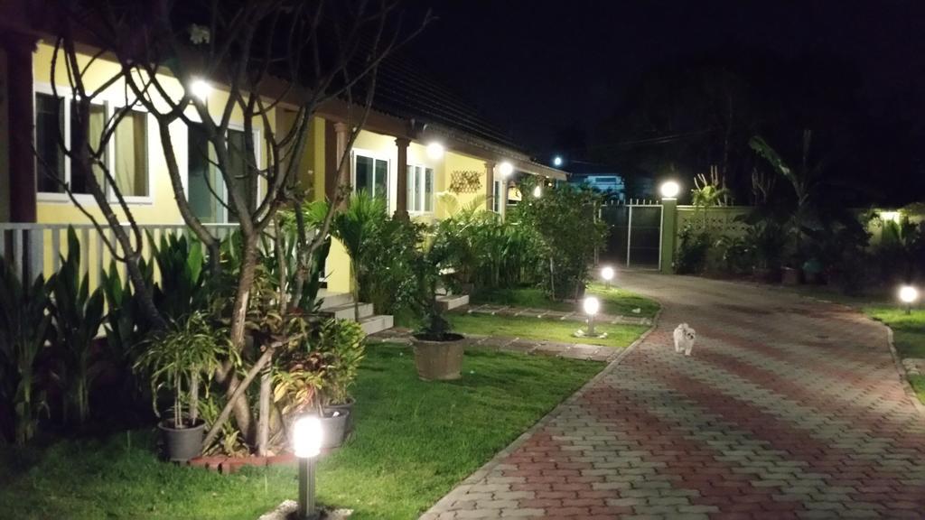 Baan Penny Hotel Phranakhonszi Ajutthaja Kültér fotó